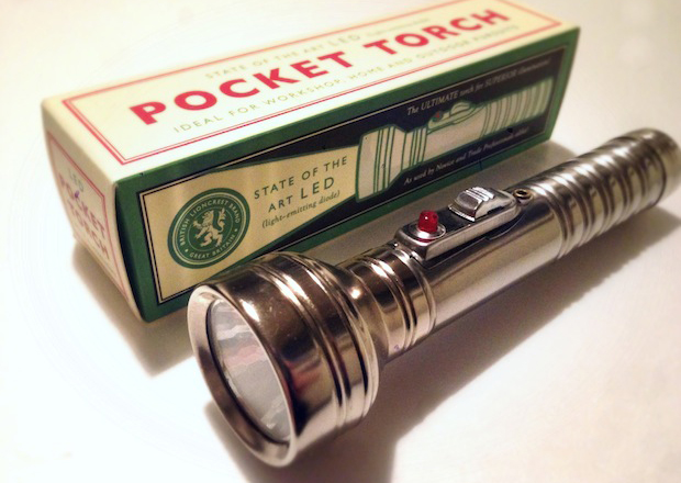 led-pocket-torch01